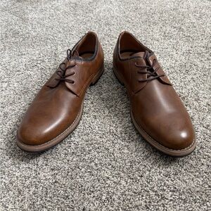 Classic Brown Men's Dress Shoes